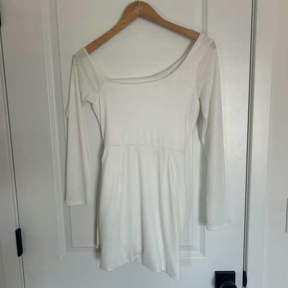 Lucy in the Sky White Asymmetrical Wrap Front Tie Long Sleeve Dress Small - Picture 5 of 5